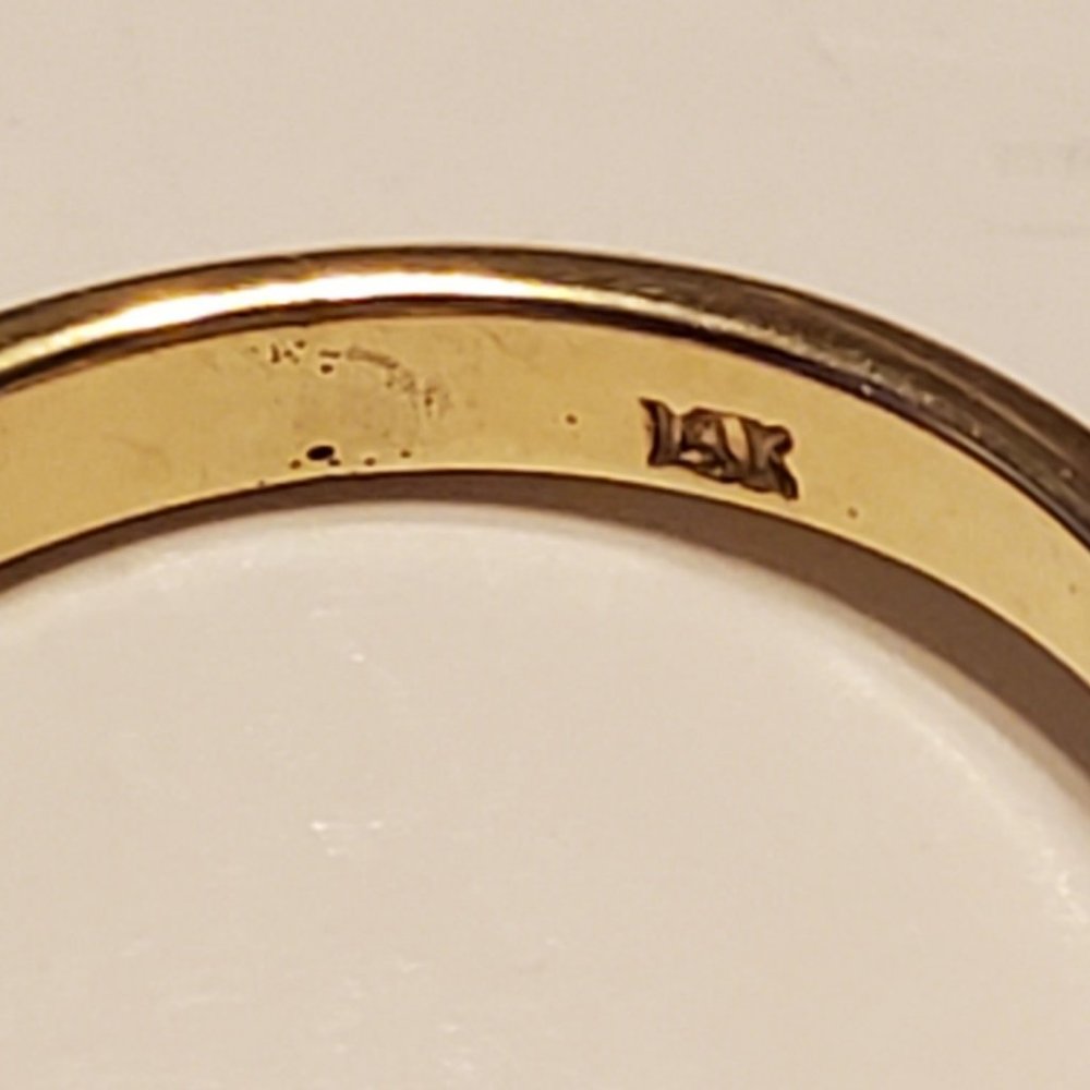 Beautiful Design 14K Rose Gold Diamond & Emerald Ring - Picture 11 of 12
